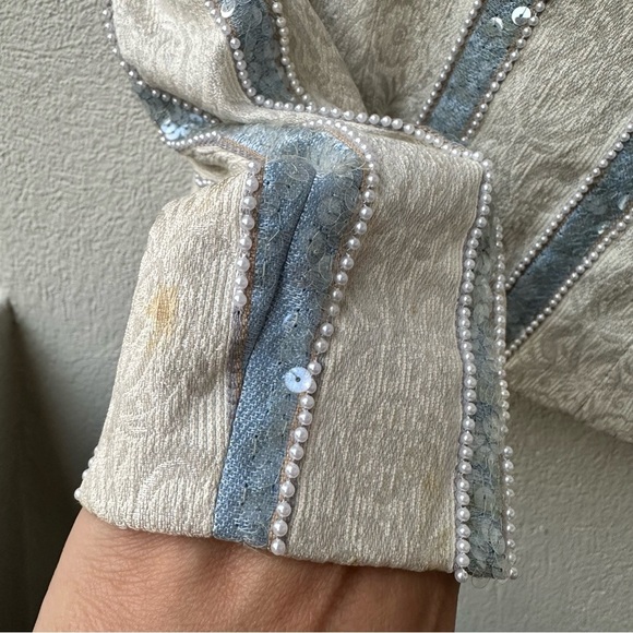 Vintage Salvatore Ferragamo Women’s Pearls and Sequins Blazer Jacket Size Small - Picture 11 of 13